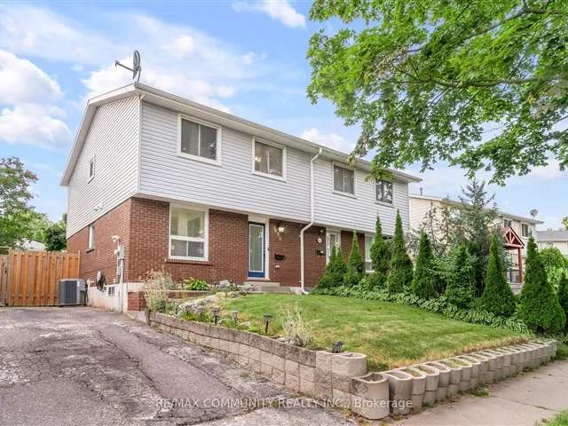 House For Sale in Oshawa, Ontario