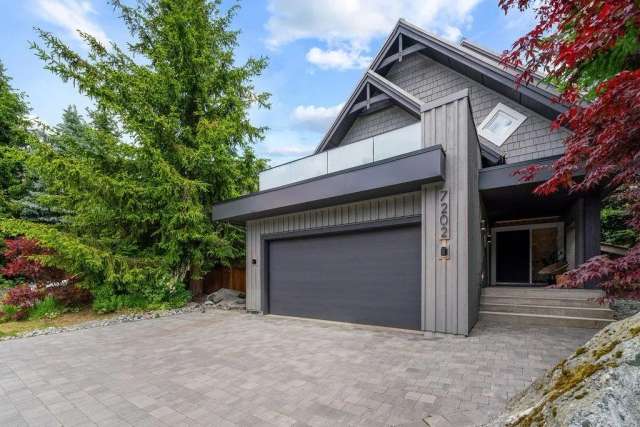 A $4,299,000.00 House/Single Family with 4 bedrooms in Spruce Grove, Whistler