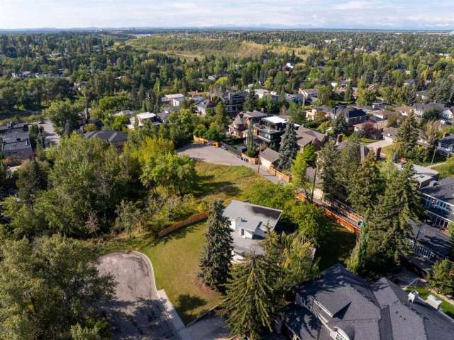 House For Sale in Calgary, Alberta