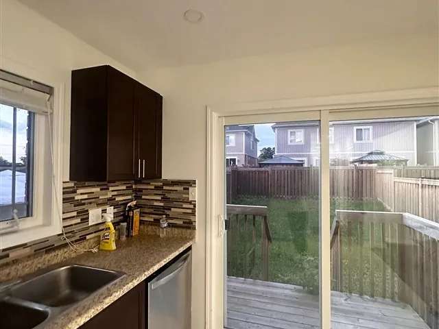 Townhouse For Rent in Barrie, Ontario