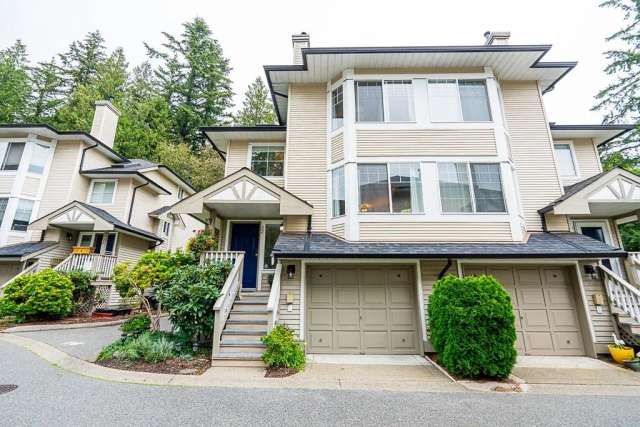 Townhouse For Sale in Mission, British Columbia