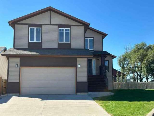 House For Sale in City of Cold Lake, Alberta