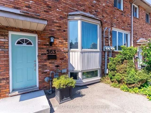 Duplex For Sale in Hamilton, Ontario