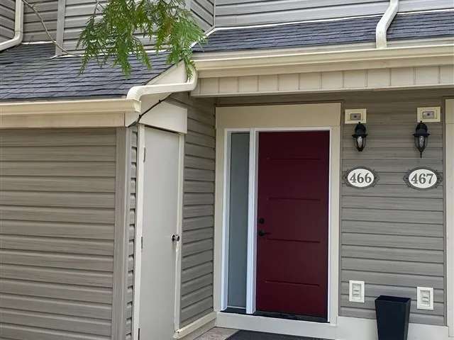 Townhouse For Rent in Collingwood, Ontario