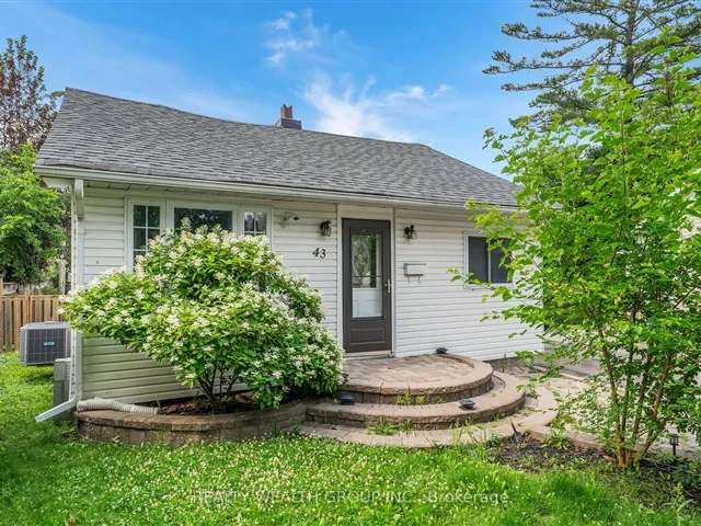 House For Sale in Ajax, Ontario