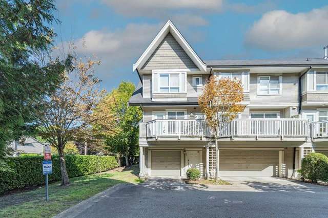 Townhouse For Sale in Richmond, British Columbia