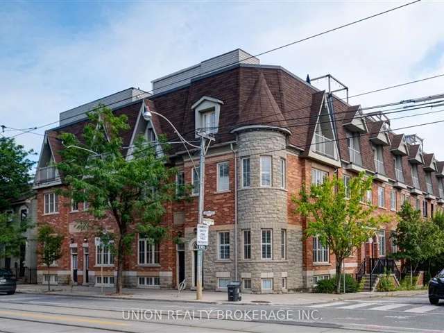 Townhouse For Sale in Toronto, Ontario