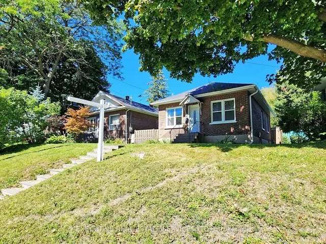 House For Sale in Oshawa, Ontario