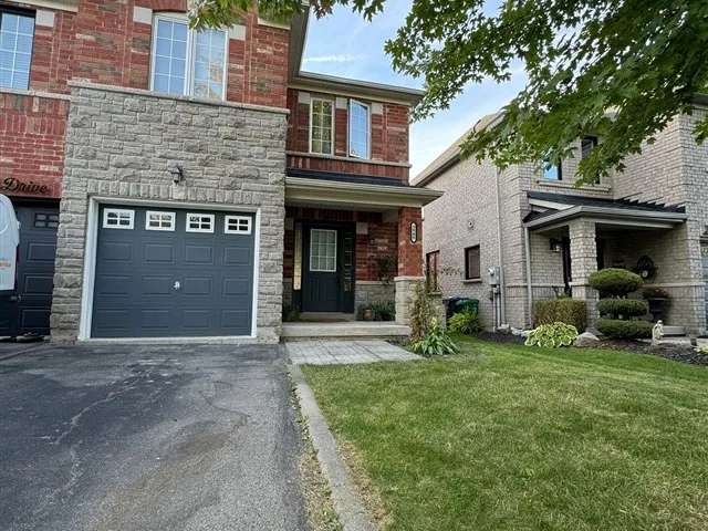 Townhouse For Rent in Mississauga, Ontario