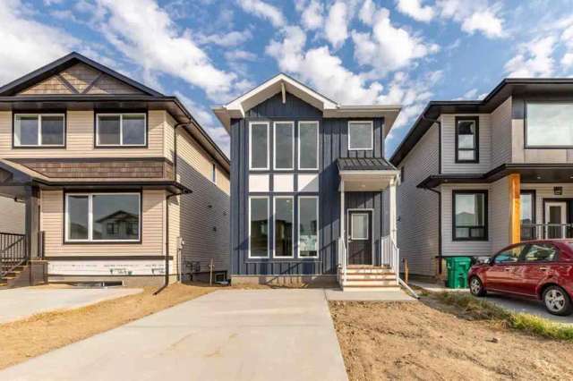 House For Sale in Lethbridge, Alberta