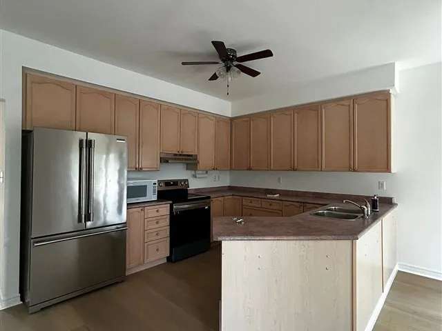 House For Rent in Pickering, Ontario