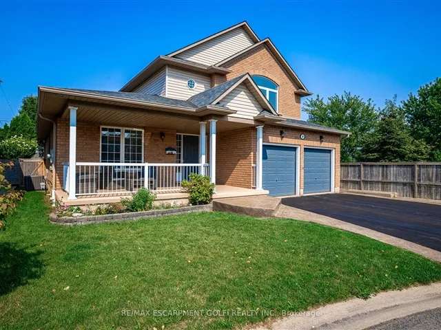 House For Sale in Grimsby, Ontario