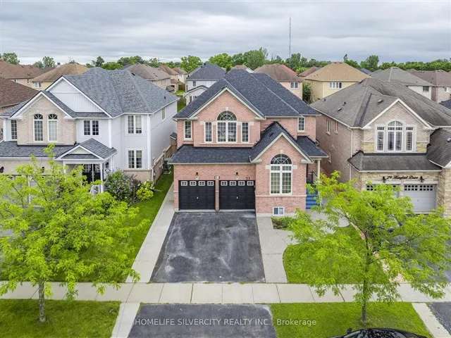 House For Sale in Brantford, Ontario