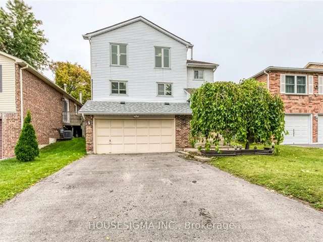 House For Sale in Ajax, Ontario