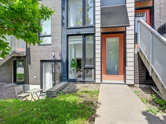 Apartment For Sale in Montreal, Quebec