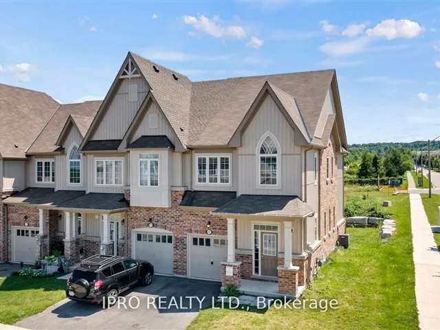 Townhouse For Sale in Lincoln, Ontario