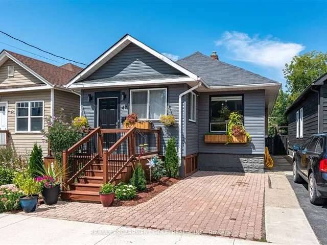 House For Sale in St. Catharines, Ontario