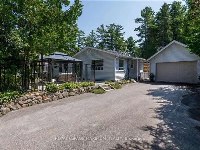 House For Sale in Winnipeg, Manitoba