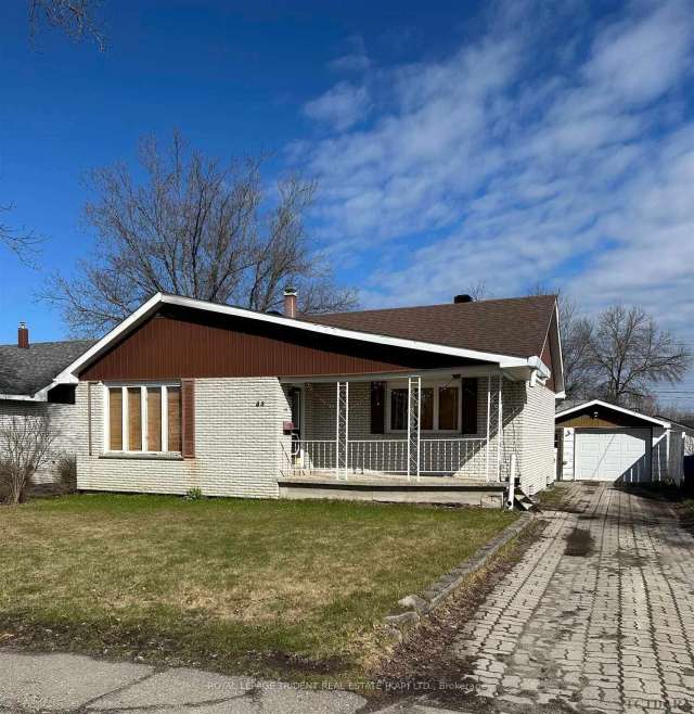 House For Sale in Toronto, Ontario