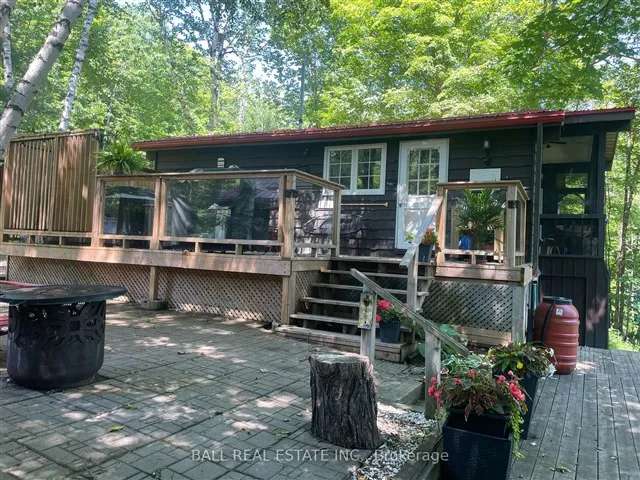 Cottage For Sale in Highlands East, Ontario