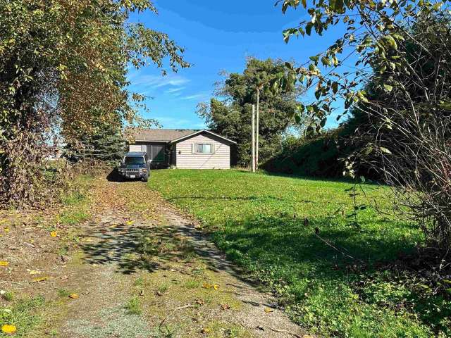 A $2,000,000.00 House with Acreage with 2 bedrooms in Campbell Valley, Langley