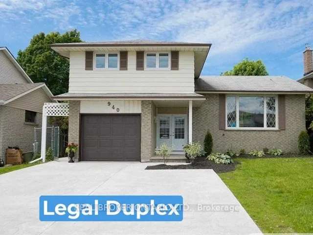 Duplex For Sale in Oshawa, Ontario