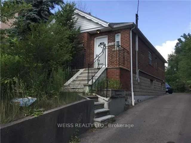 House For Rent in Toronto, Ontario