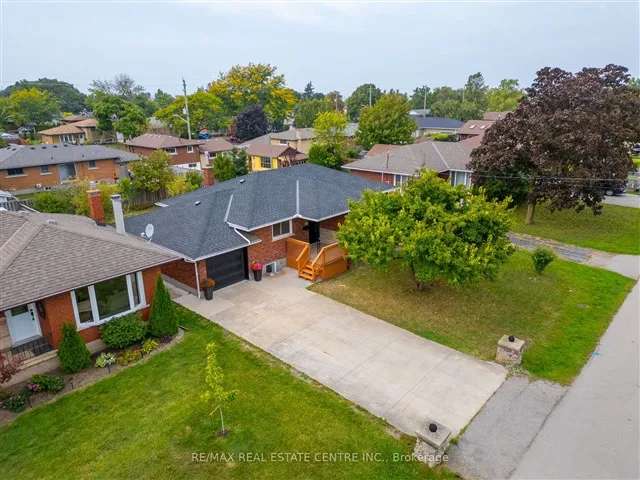 House For Sale in Grimsby, Ontario