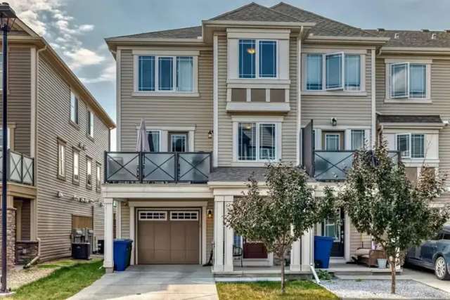 217 Hillcrest Gardens SW -  in Airdrie