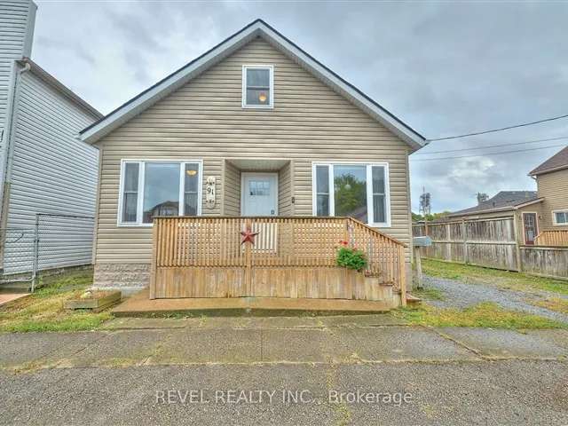 House For Sale in Port Colborne, Ontario