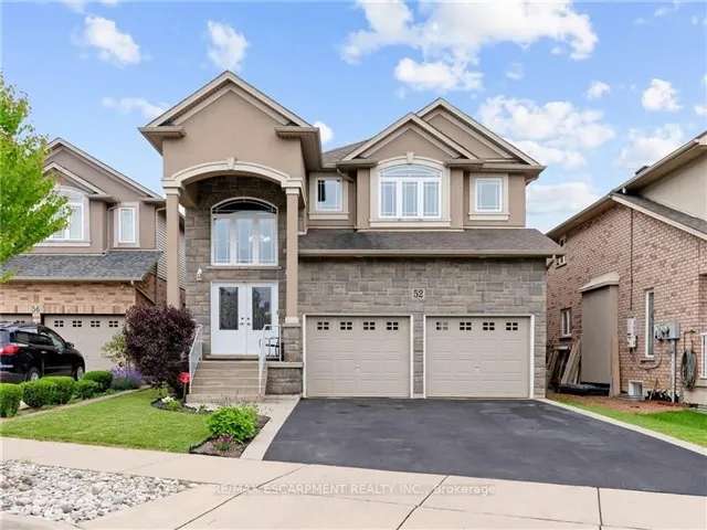 House For Sale in Hamilton, Ontario