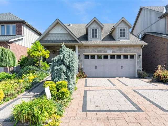 House For Sale in Grimsby, Ontario