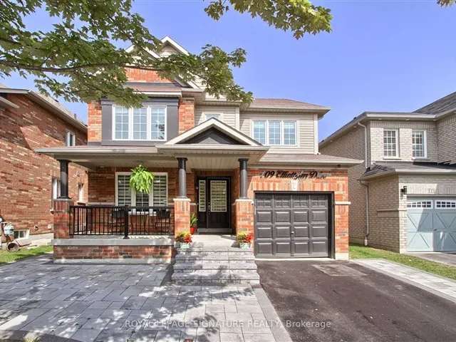 House For Sale in Ajax, Ontario