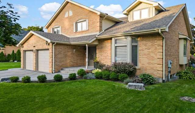 House For Sale in Pickering, Ontario