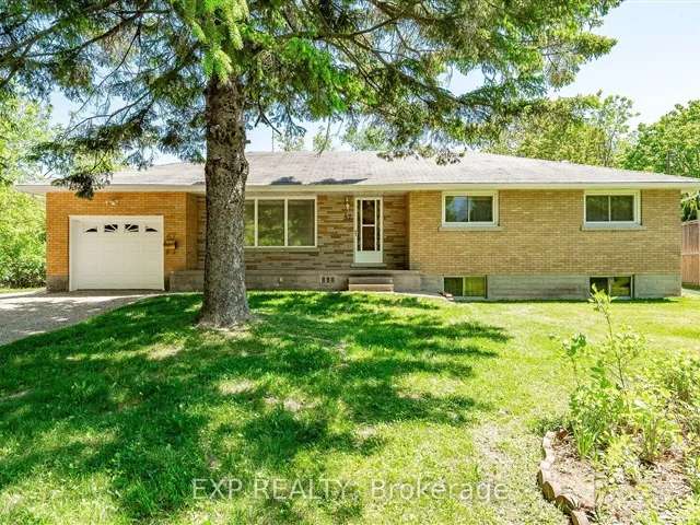 House For Sale in Guelph, Ontario