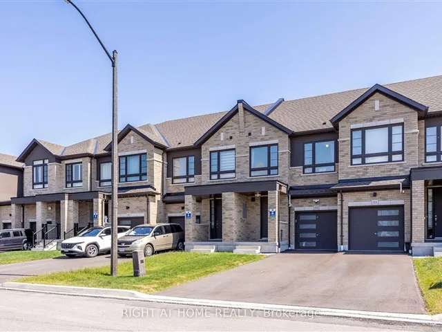 Townhouse For Sale in Whitby, Ontario