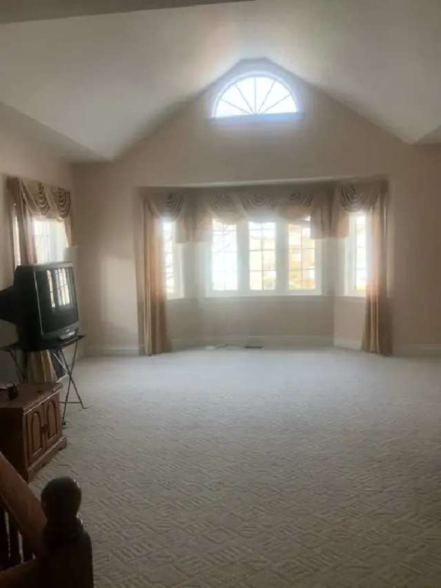 Room For Rent In Kanata September 1. All Inclusive