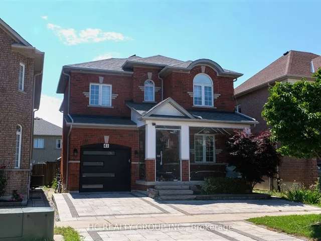 House For Sale in Markham, Ontario