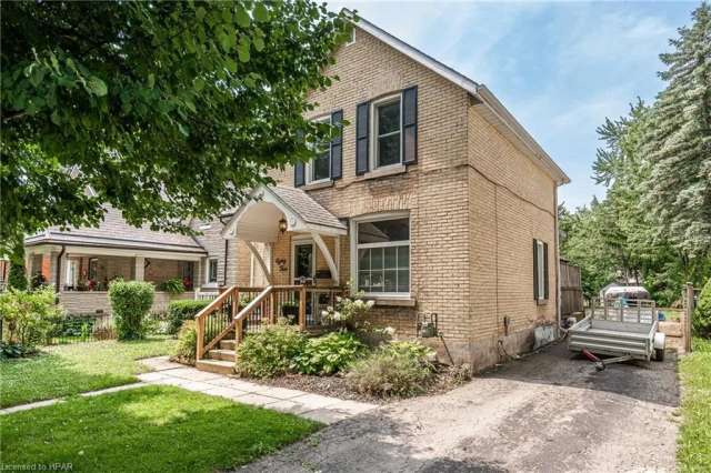 House For Sale in Stratford, Ontario