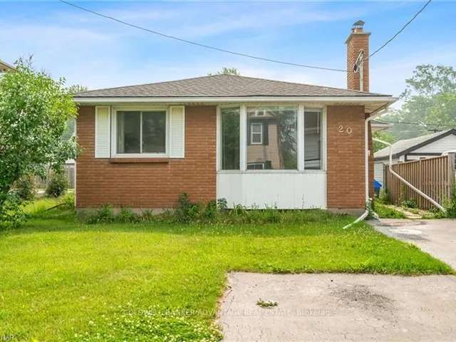 Duplex For Sale in Welland, Ontario