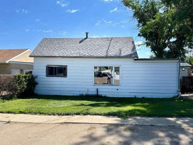 House For Sale in Brooks, Alberta