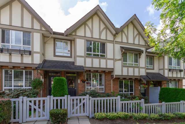 A $975,000.00 Townhouse with 3 bedrooms in Burke Mountain, Coquitlam