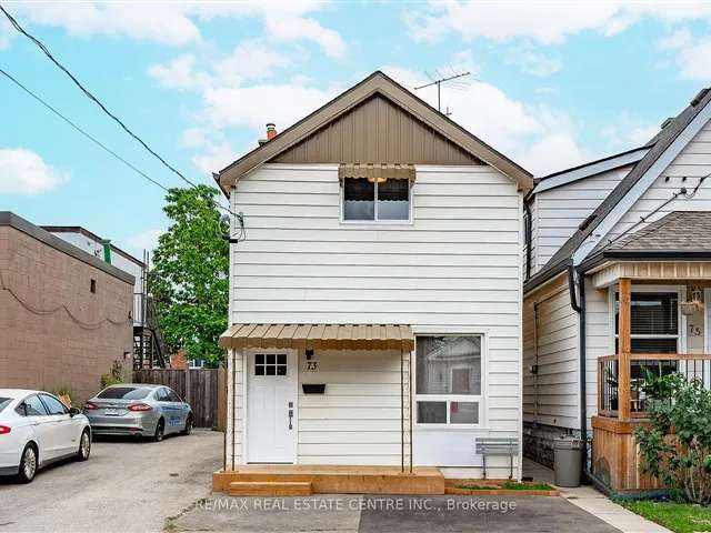 Duplex For Sale in Hamilton, Ontario