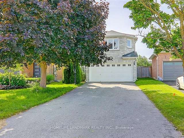 House For Sale in Richmond Hill, Ontario