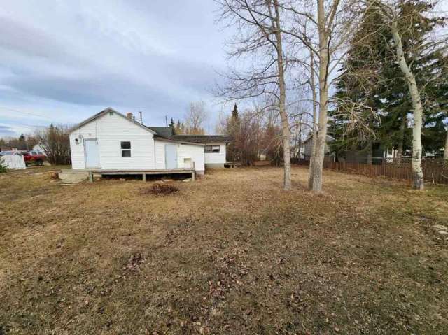 House For Sale in Fort Saskatchewan, Alberta