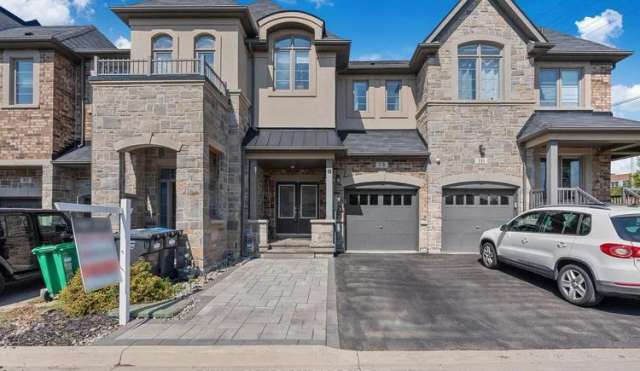 Townhouse For Sale in Brampton, Ontario