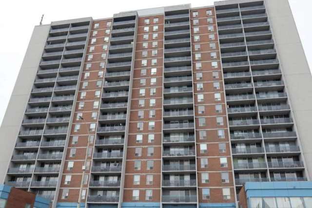 150 Lakeshore Road W -  in Mississauga