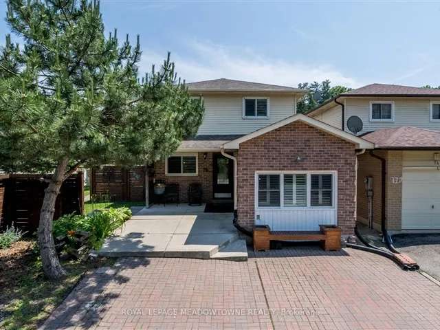 House For Sale in Georgetown, Ontario