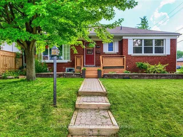 House For Sale in Burlington, Ontario