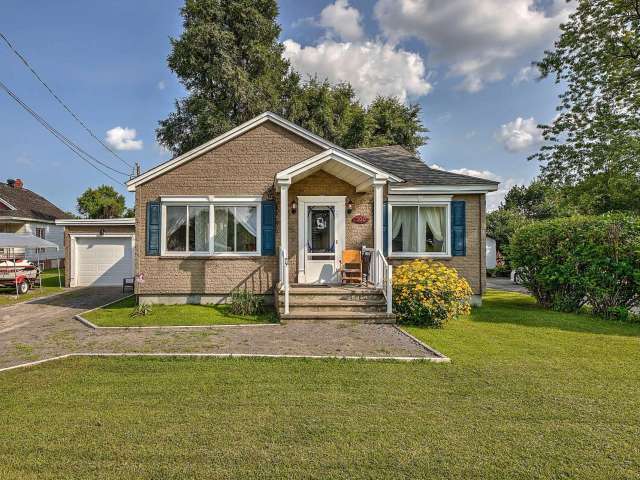 Bungalow For Sale in Lavaltrie, Quebec